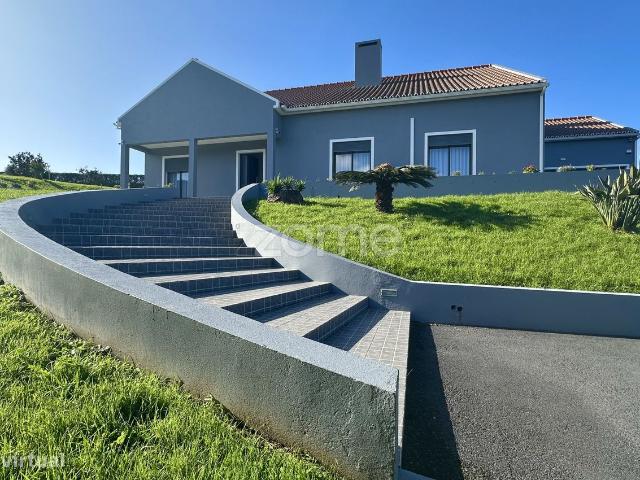 Vivenda T6 com Piscina Pico da Pedra