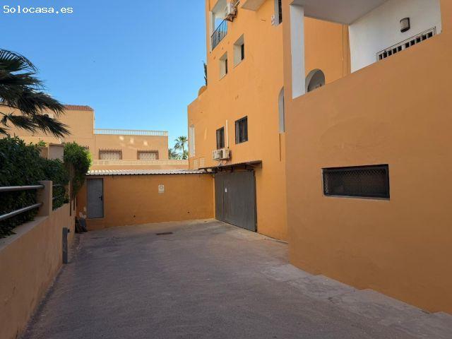 ¿Vives por la zona de Apartamentos Fénix y necesitas una plaza de garaje cómoda y segura?