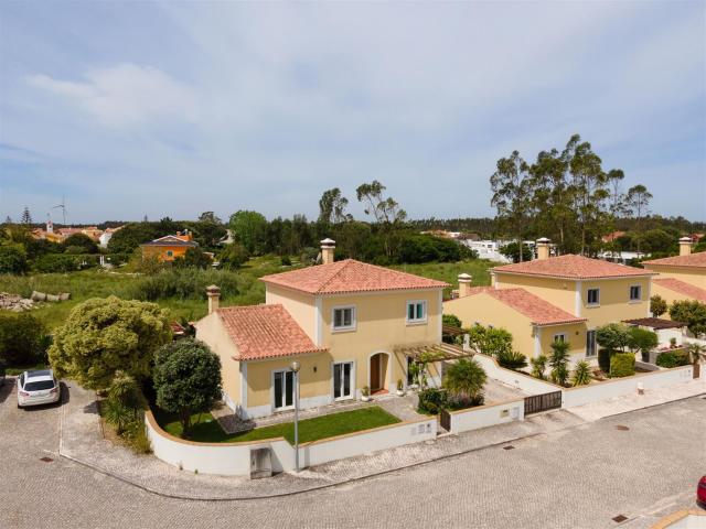 Viver com tranquilidade: Moradia T3 em Condomínio privado na. 170m² Reguengo Grande