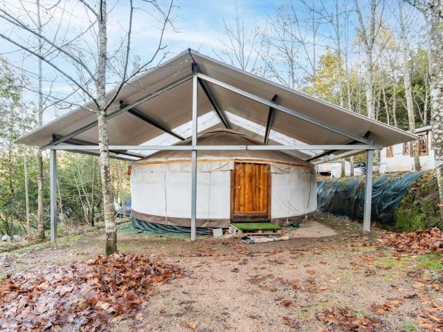 Viver de uma forma Ecológica em Terreno Panorâmico em Calde, Viseu
