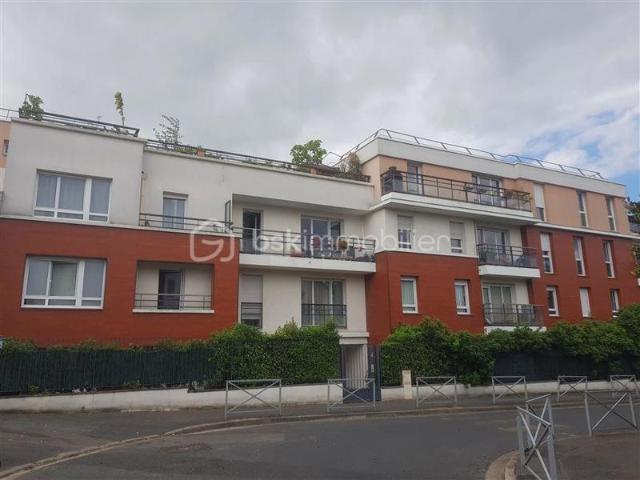 Vivez l'élégance moderne dans ce superbe appartement à vendre !
