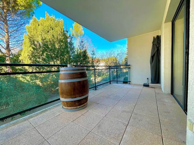 Vivez l'exception à Montpellier Superbe T2 avec terrasse e
