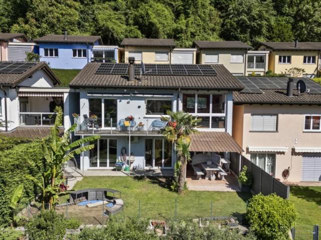 Vivi la bellezza di Capolago: casa con vista mozzafiato sul lago