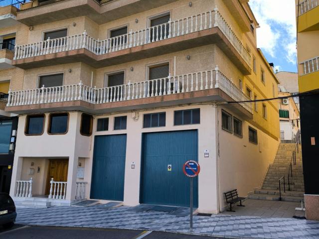 VIVIENDA 734 METROS EN EL CENTRO DE OLULA DEL RIO