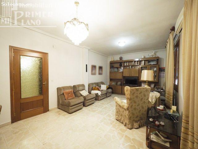 Vivienda 2 plantas junto a Ismael De Tomelloso y c/Zorrilla, de 4 dorm, 2salones, 2 baños y garaje