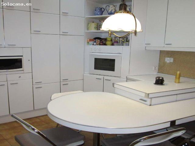 Vivienda tipo duplex situada a 100 metros del Paseo del Mar