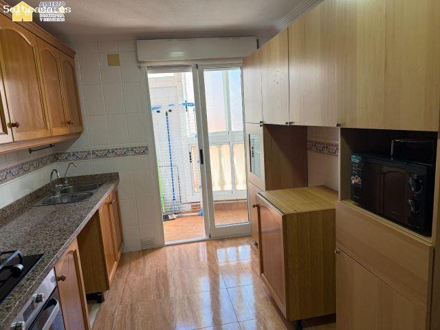 Vivienda todo exterior de 3 dormitorios en El Altet A PARTIR DEL 15 DE MAYO 2026