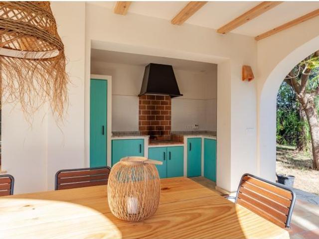 Vivienda ubicada en planta baja de villa en alquiler de temporada de invierno