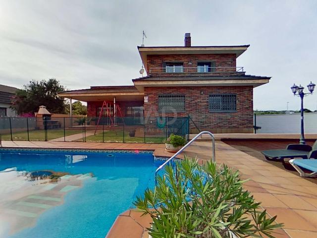 Vivienda unifamiliar 4 dormitorios 280 m2