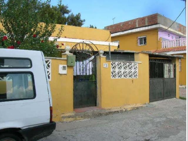 Vivienda unifamiliar adosada en C/ Virgen de Fátima Algeciras Cádiz