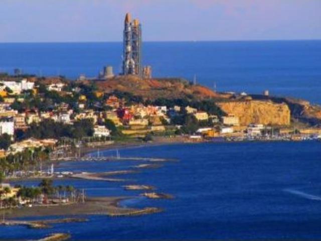 VIVIENDA UNIFAMILIAR DE 4 DORMITORIOS A 450M DE LA PLAYA EL PALO MALAGA