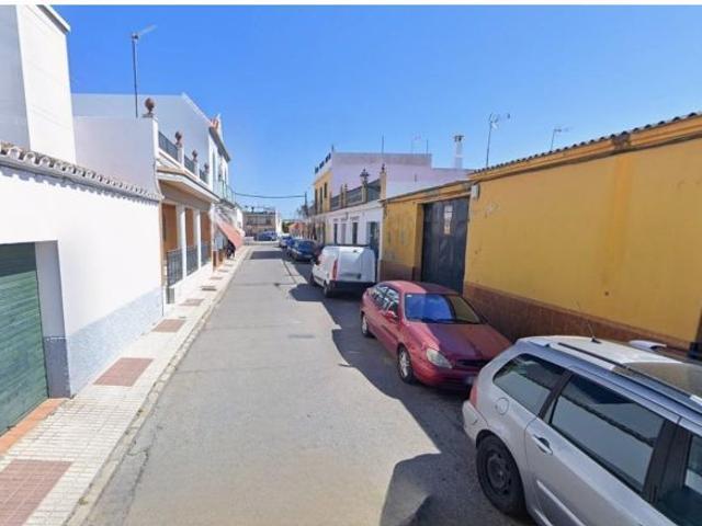 Vivienda unifamiliar en La Rinconada, Sevilla. Activo inmobiliario SIN POSESIÓN, NO SE PUEDE VISITAR