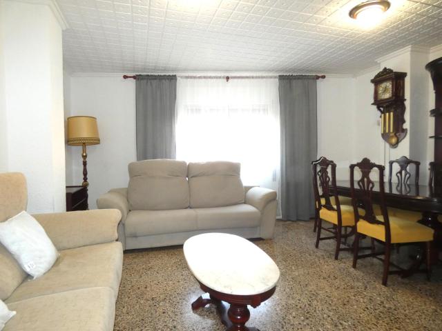 Vivienda unifamiliar muy céntrica en Casetas Zaragoza. Referencia VL/06252026
