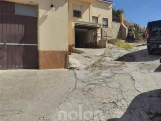 VIVIENDA UNIFAMILIAR OCUPADA