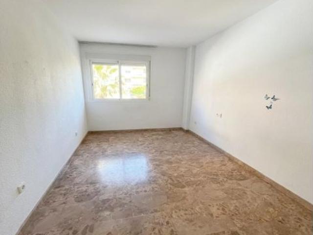 Vivienda VPO en Noreña con parking, trastero y piscina