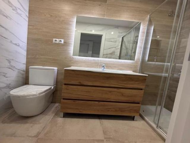 VIVIENDA A ESTRENAR CON 2 DORMITORIOS Y 2 BAÑOS. ZONA JUNCAL