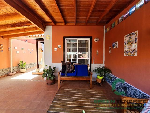Vivienda adosada en venta en Las Rosas, Las Galletas | Arona