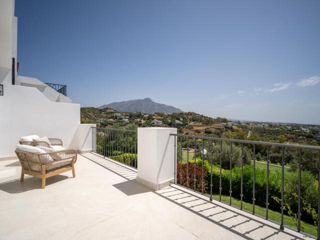 Vivienda adosada Frontline Golf con vistas panorámicas en La. 280m² Benahavís