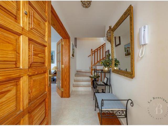 VIVIENDA ADOSADA UNIFAMILIAR EN SANTA BRIGIDA