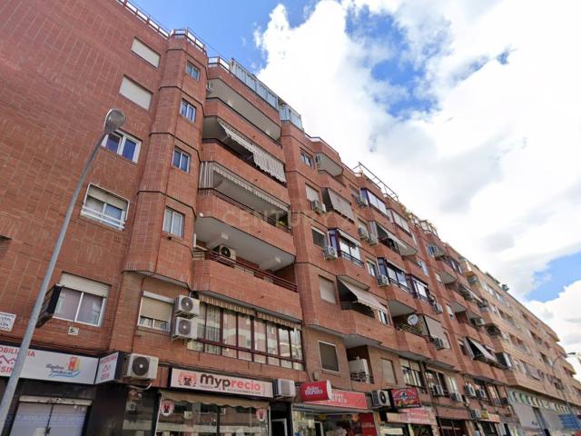 Vivienda alquilada en Avenida de Novelda, Alicante | Inversión con contrato en vigor