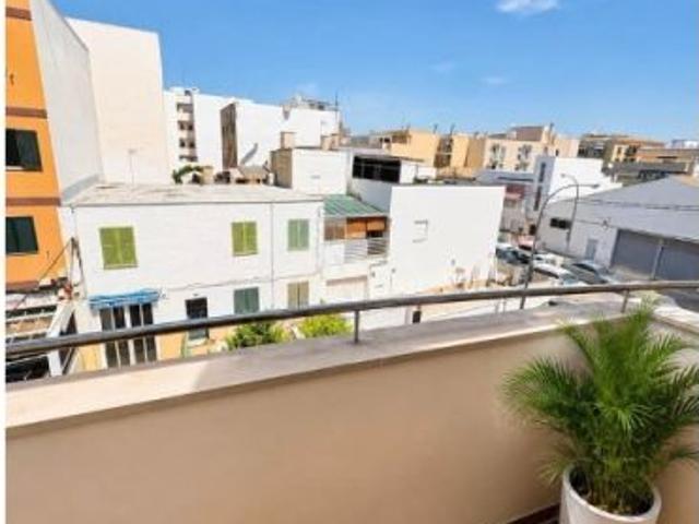 Vivienda amplia en Es Rafal con balcón y 3 habitaciones