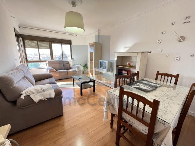 VIVIENDA AMUEBLADA CON TERRAZA