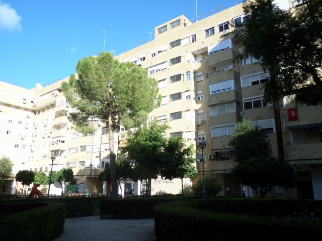 Vivienda amueblada en Urb. Macarena tres Huertas PERFIL PARA UNIDAD FAMILIAR