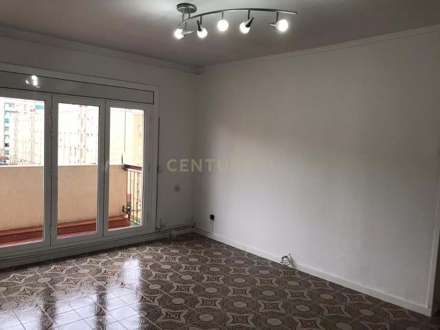 VIVIENDA ARRENDADA EN SABADELL | RENTABILIDAD INMEDIATA Y CONTRATO VIGENTE HASTA 2027