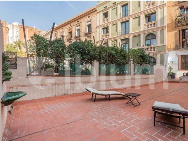 Vivienda con amplia terraza Plaza Medinaceli Barcelona