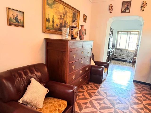 Vivienda con gran potencial en pleno centro de Villaverde del Río