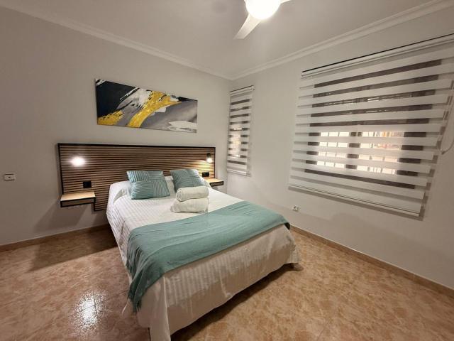 Vivienda con licencia turística y plaza de garaje incluida en Plaza de Santa Marina