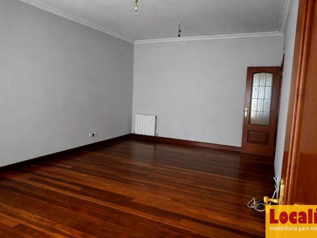 Vivienda con restaurante y aparcamiento, Castro Urdiales