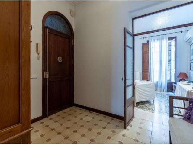 Vivienda con terraza y dos habitaciones en el centro de Palma
