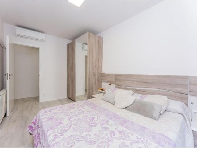 VIVIENDA CON TERRAZA A NIVEL