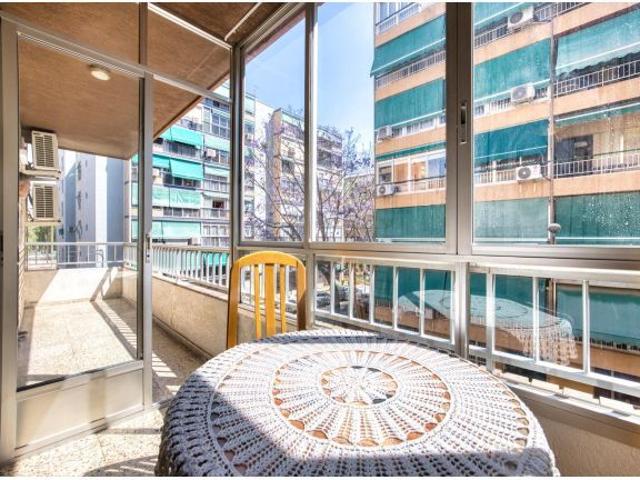 VIVIENDA CON TERRAZA, ASCENSOR Y EXCELENTE UBICACIÓN JUNTO A LA CIUDAD DE LA JUSTICIA