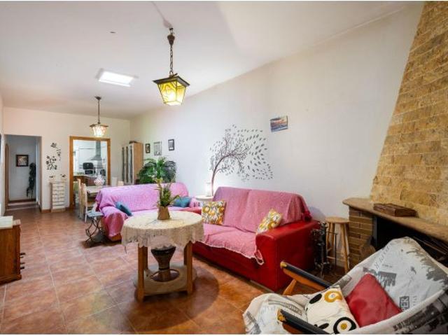 Vivienda con terreno en Huéchar Alhama de Almería