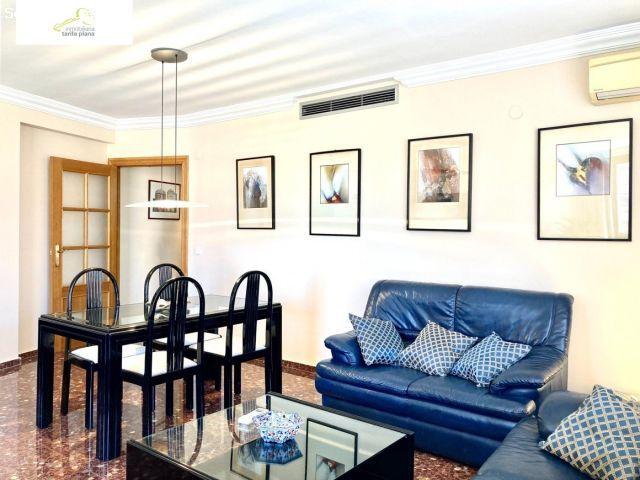 Vivienda de 150m útiles en Calle Sagunto. Visítalo con nuestro video 360º desde donde tú quieras
