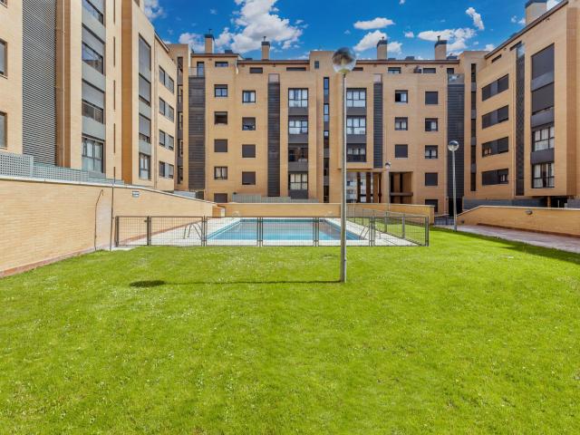 Vivienda de 2 habitación en CL CAVANILLES ARROYO DE LA ENCOMIENDA