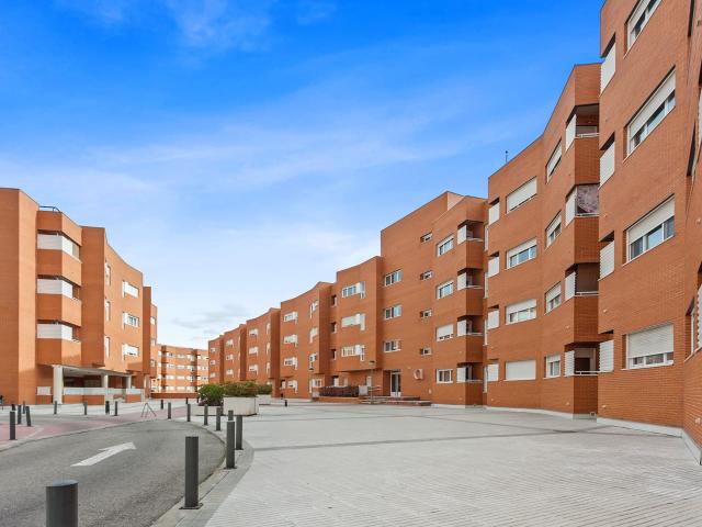 Vivienda de 2 habitación en PASEO DE LAS ARTES PINTO