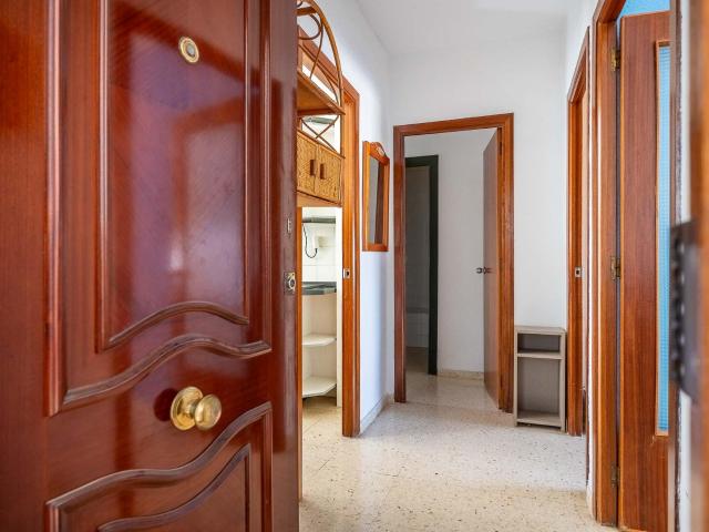 Vivienda de 3 dormitorios y garaje en zona centro Dos Hermanas