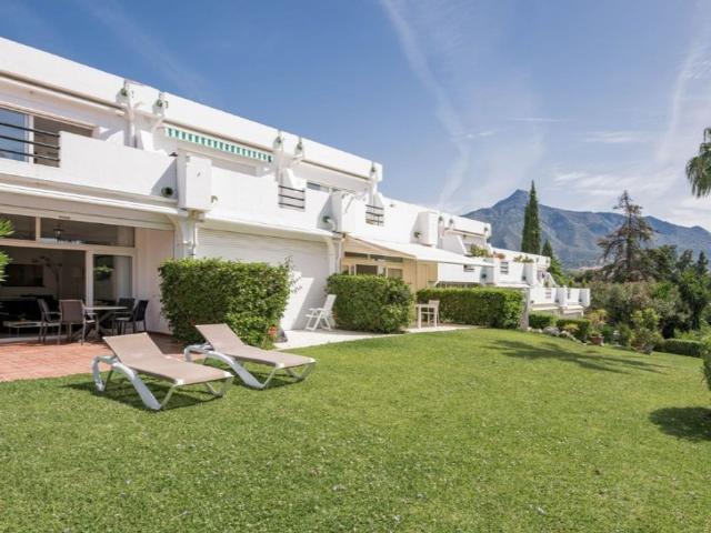 Vivienda de alto standing de 142 m2 en venta Aloha, Marbella, Málaga, Andalucía