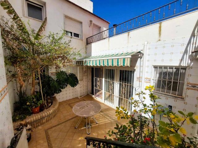Vivienda de alto standing de 150 m2 en venta Torrevieja, España