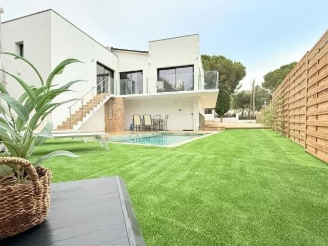 Vivienda de alto standing de 150 m2 en venta Rosas, Cataluña