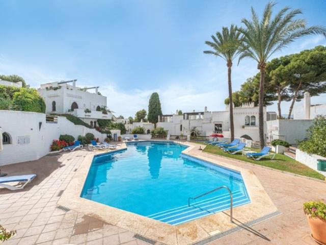Vivienda de alto standing de 165 m2 en venta Nueva Andalucia centro, Marbella, Málaga, Andalucía