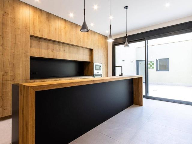 Vivienda de alto standing de 179 m2 en venta Sabadell, Cataluña