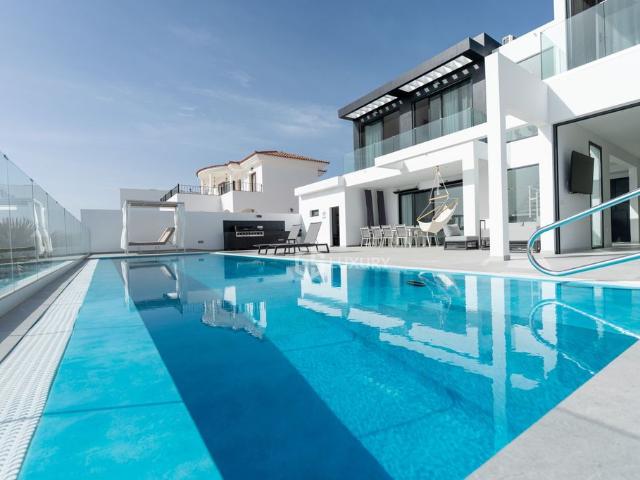 Vivienda de alto standing de 182 m2 en venta Adeje, Canarias