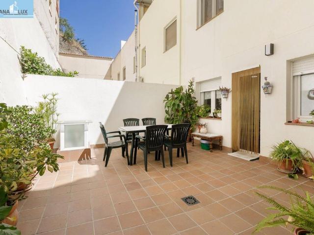 Vivienda de alto standing de 197 m2 en venta Granada, España
