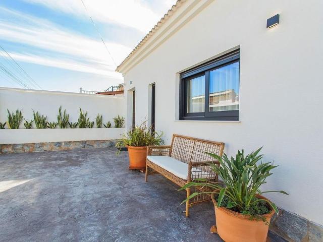 Vivienda de alto standing de 104 m2 en venta Torrevieja, Comunidad Valenciana