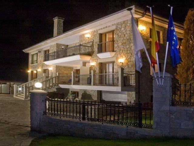 Vivienda de alto standing de 1120 m2 en venta Foz, España