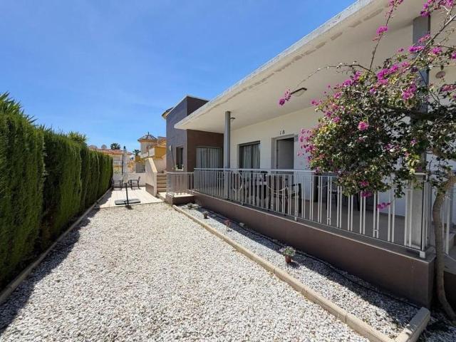 Exclusiva Villa / Chalet de 129 m2 en venta en Rojales, España
